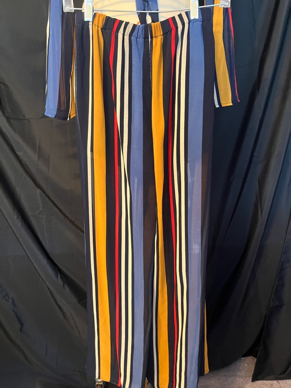 Striped Tie-Front Two-Piece Set in Mustard, Navy & Red. Split legs - Picture 5 of 5